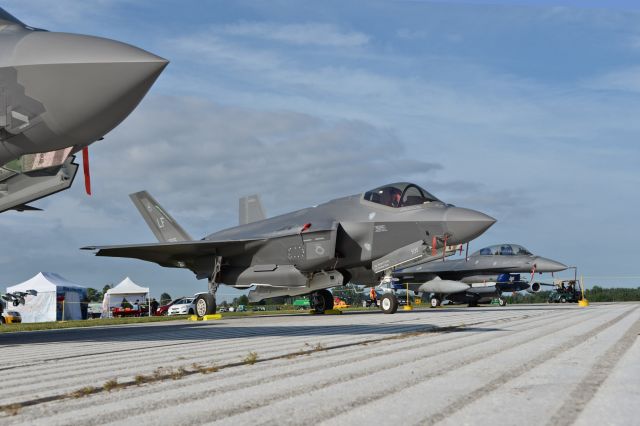 Lockheed F-35C (15-5135) - Air Show London 2018