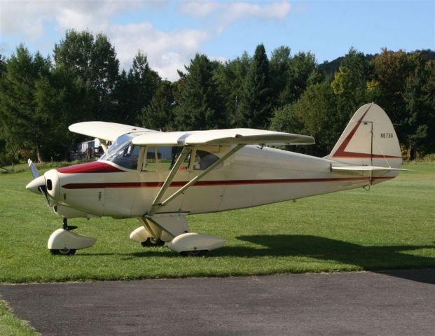 Piper PA-22 Tri-Pacer (N675A)