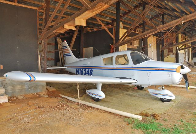 Piper Cherokee (N16348) - Piper PA-28-140 - C/N 28-7325249 - N16348 - at Huntsville-Moontown - 2010-Oct-24.