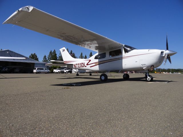 Cessna T210 Turbo Centurion (N723DL)