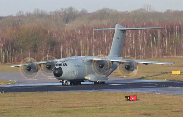 AIRBUS A-400M Atlas (5427) - Landing and departing German A400M at  Eindhoven Airbase in the morning