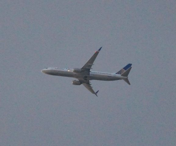 Boeing 737-900 (N68821) - Headed to DEN from MCO on a stormy evening.  8/1/21.