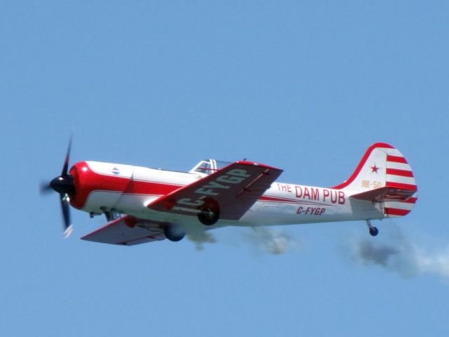 YAKOVLEV Yak-50 (C-FYGP)