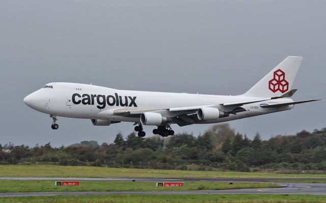 Boeing 747-400 (LX-ECV) - cargolux b747-4 lx-ecv about to land at shannon from luxembourg 4/10/17.