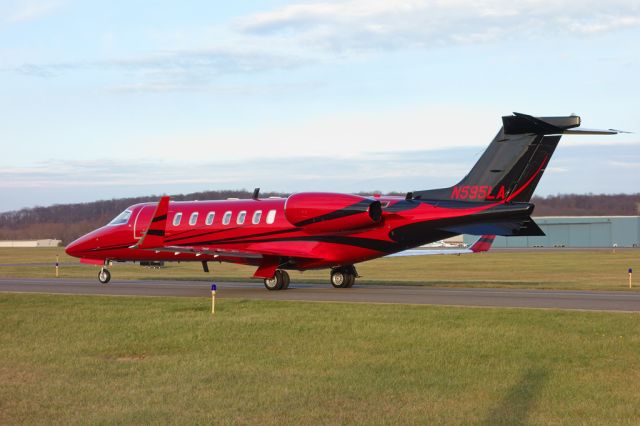 Learjet 45 (N595LA)