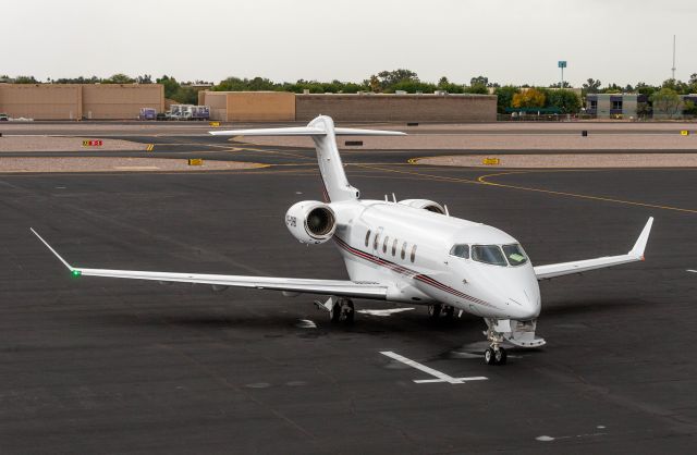 Canadair Challenger 350 (CS-CHB)