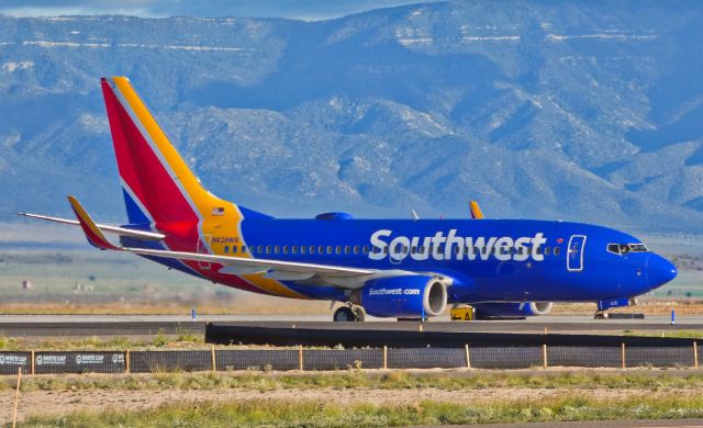 Boeing 737-700 (N438WN)