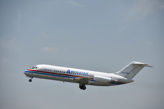 Douglas DC-9-10 (N783TW) - DC-9-15F built in 1966 departs from Denton Enterprise (KDTO) in May 2017 bound for Del Rio