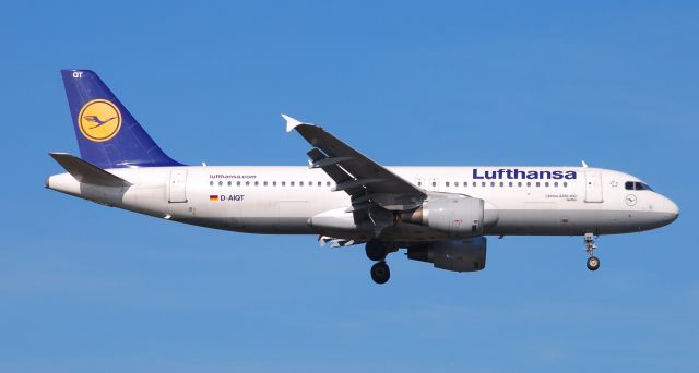 Airbus A320 (D-AIQT) - Taken from the threshold of 29L