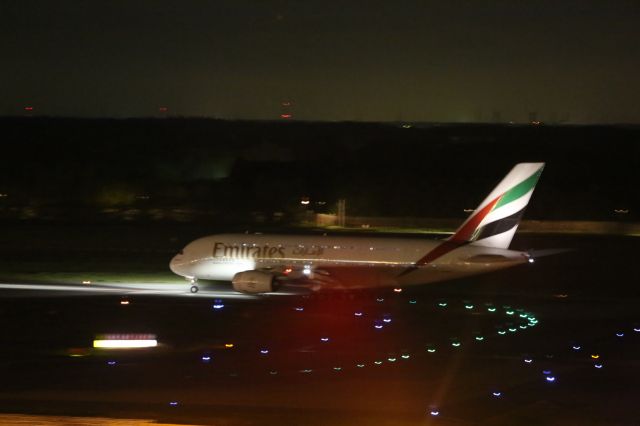 Airbus A380-800 (A6-EDD)