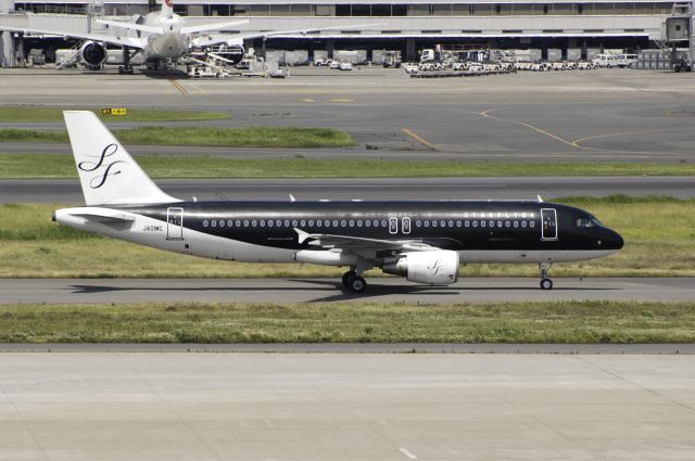 Airbus A320 (JA01MC) - Taxing at Haneda Intl Airport on 2012/06/07