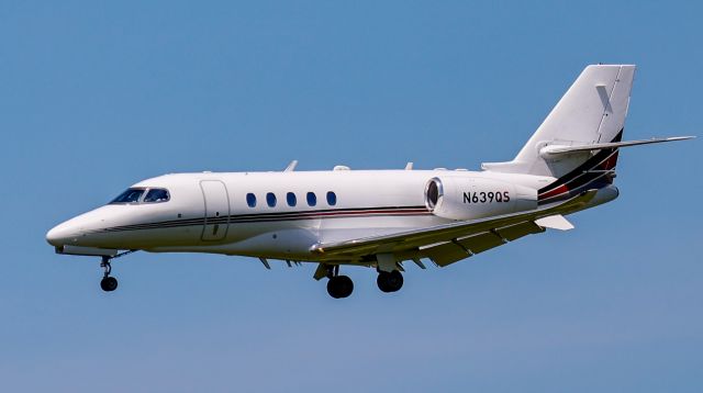 Cessna Citation Latitude (N639QS) - NetJets 639 final 22.