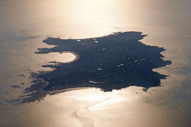 — — - Jersey Channel Islands UK - approx FL20 from French coast in transit Mallorca to Southampton UK