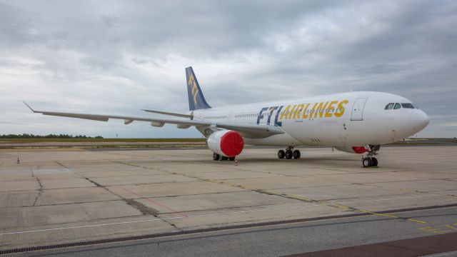 Airbus A330-200 (F-HFTL)