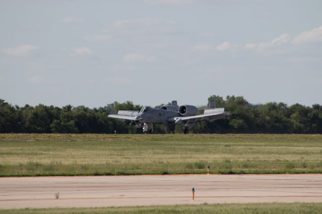 Fairchild-Republic Thunderbolt 2 —