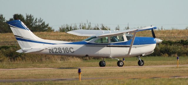 Cessna Skylane RG (N2816C)