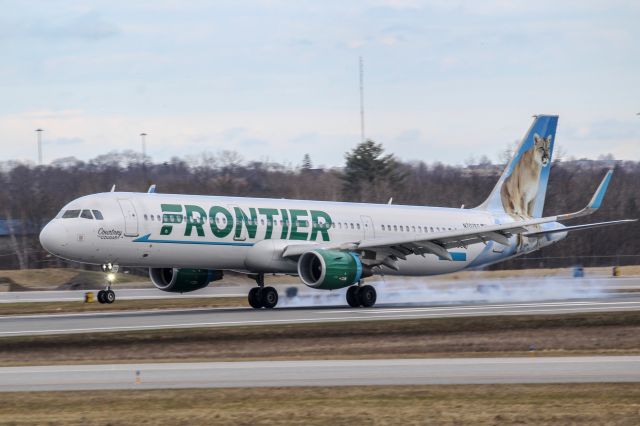 Airbus A321 (N702FR) - Courtney the Cougar arriving from MCO