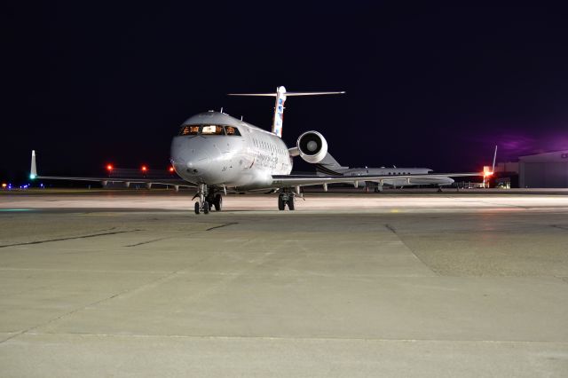 Canadair Regional Jet CRJ-200 (N261PS)