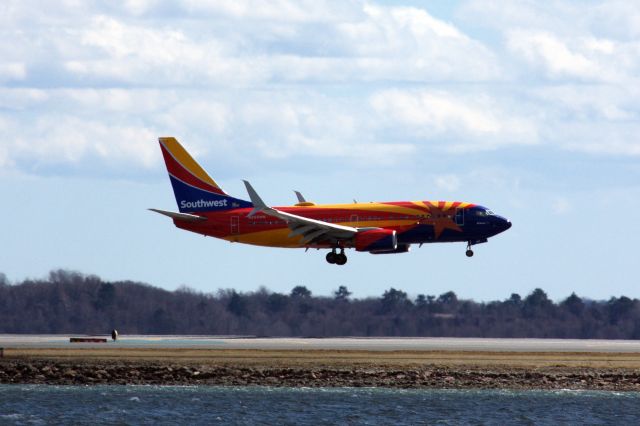 Boeing 737-700 (N955WN) - Arizona One arriving to BOS.