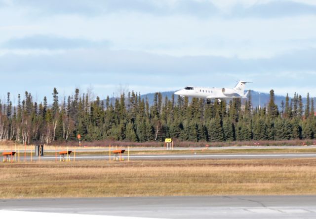 Learjet 60 (D-CSIX) - Landing runway 26 Goose Bay, Labrador