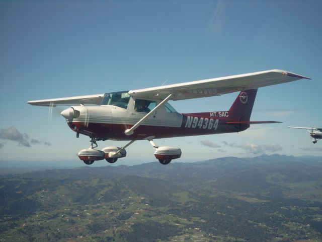 Cessna 152 (N94364)