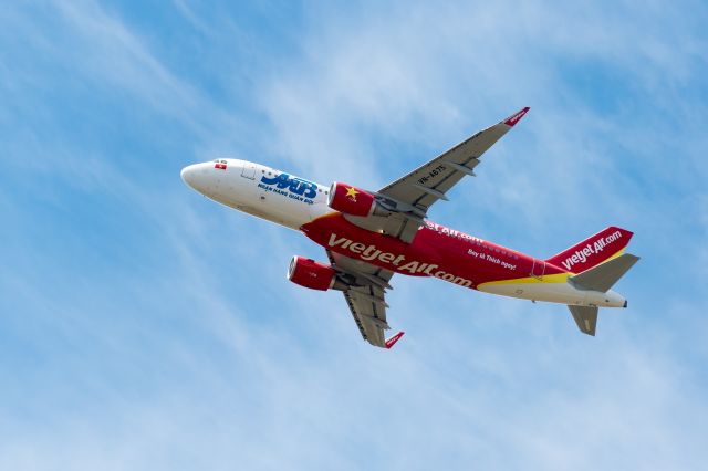 Airbus A320 (VN-A675) - 2016:08:27 11:53