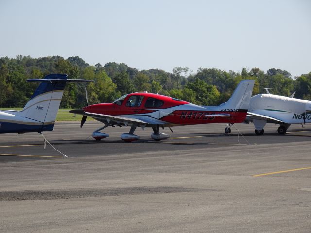 Cirrus SR-22 (N417BS)