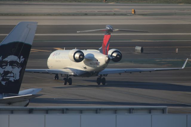 Canadair Regional Jet CRJ-700 (N603SK)