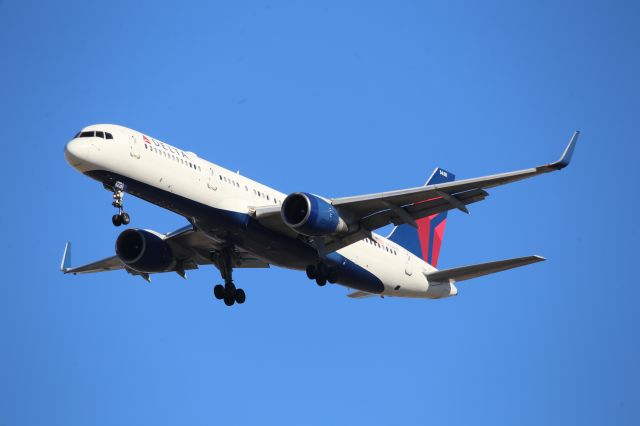 Boeing 757-200 (N538US)