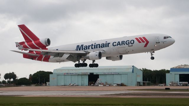 Boeing MD-11 (PH-MCU) - Arriving at Aguadilla (TJBQ)on a cloudy day