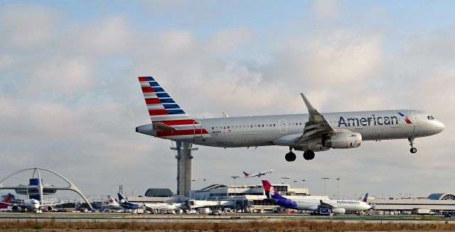Airbus A321 (N119NN)