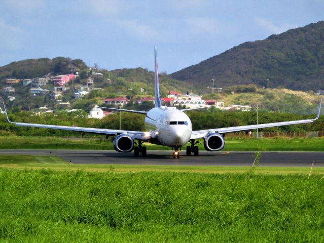 Boeing 737-900 (N802DN)