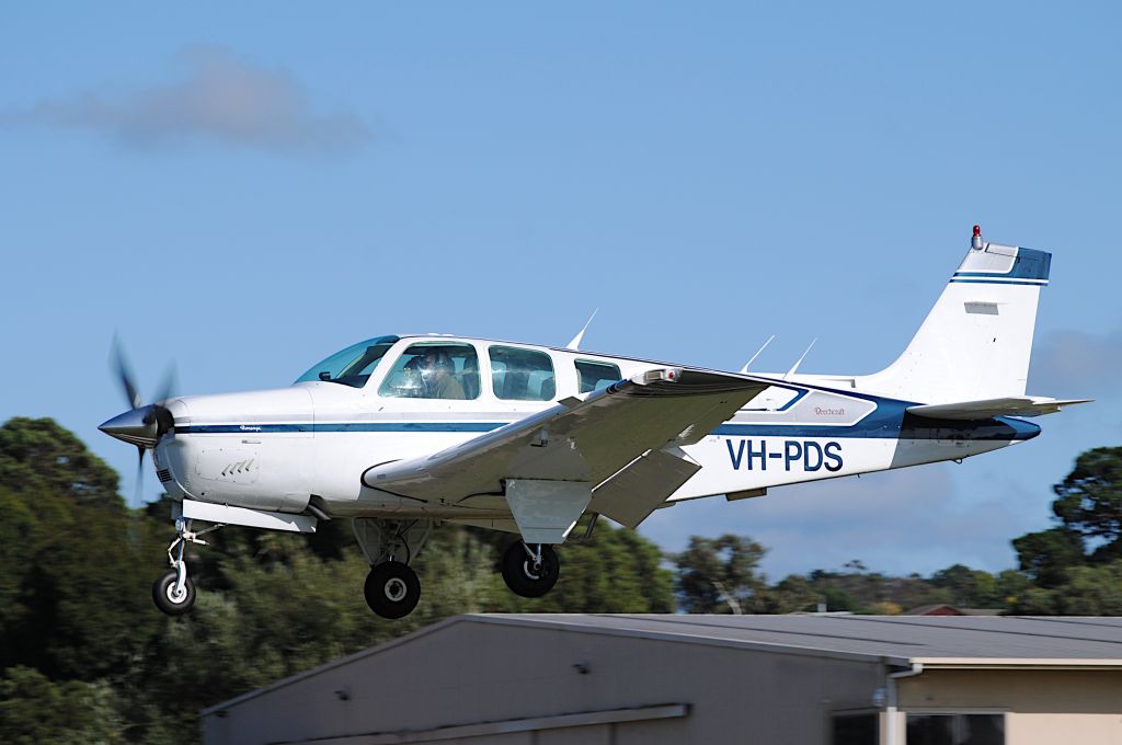 Beechcraft Bonanza (36) (VH-PDS)