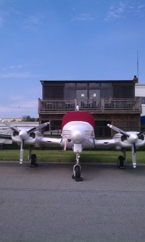Cessna 310 (N310ES) - On the ramp at Epps.