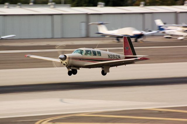 Mooney M-20 (N3912N)