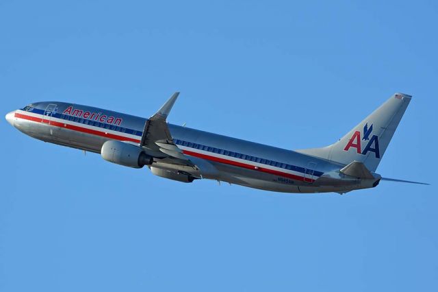 Boeing 737-800 (N945AN) - American 737-823 N945AN at Phoenix Sky Harbor International Airport on September 17, 2017.