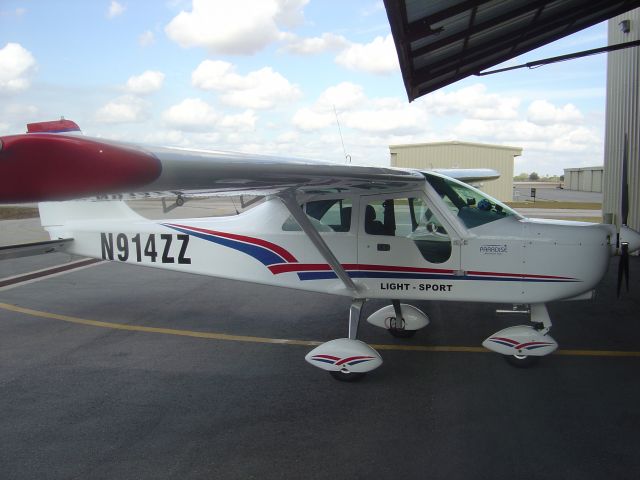 Socata TB-20 Trinidad (N914ZZ)