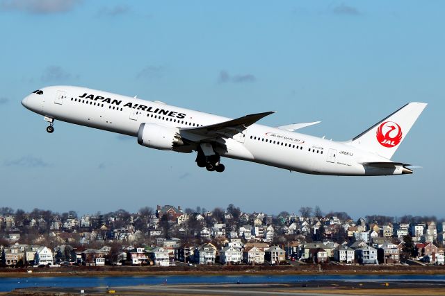 Boeing 787-9 Dreamliner (JA861J) - JAL 7 dparting for Tokyo on 33L