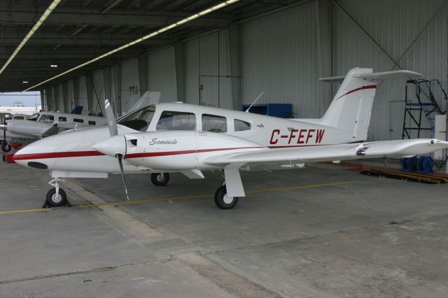 Piper PA-44 Seminole (C-FEFW)