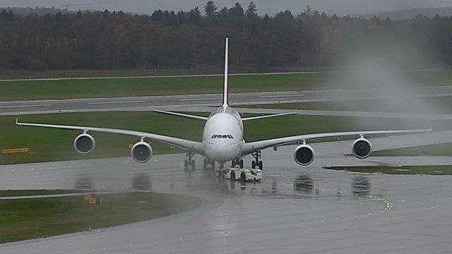 Airbus A380-800 (A6-EUA) - shot from the webcam!