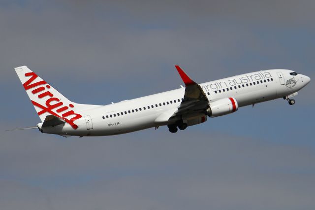 Boeing 737-800 (VH-YIG)