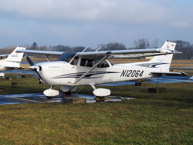 Cessna Skyhawk (N12064)