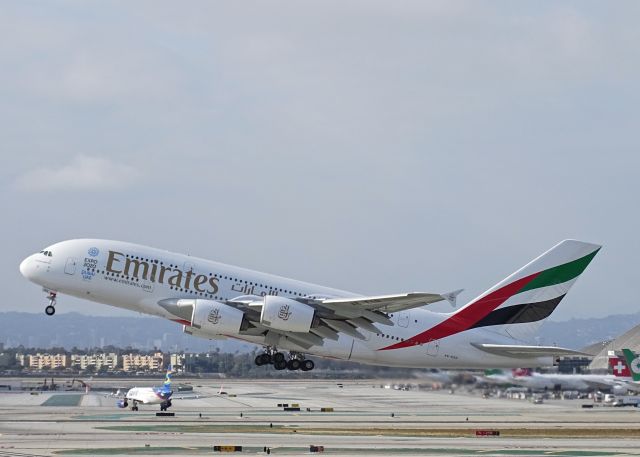 Airbus A380-800 (A6-EOH)