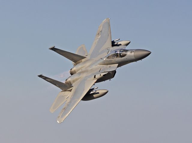 McDonnell Douglas F-15 Eagle (78-0547) - An F-15C Eagle of the 173d Fighter Wing, Oregon Air National Guard, Kingsley Field, Oregon rippin it late yesterday afternoon, 9 Sep 2022, at Airshow London Skydrive 2022.