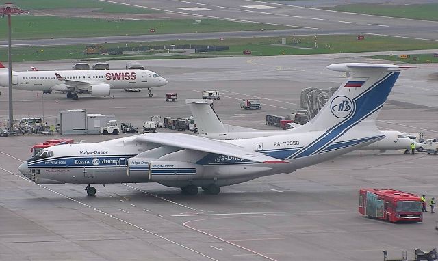 Ilyushin Il-76 (RA-76950)