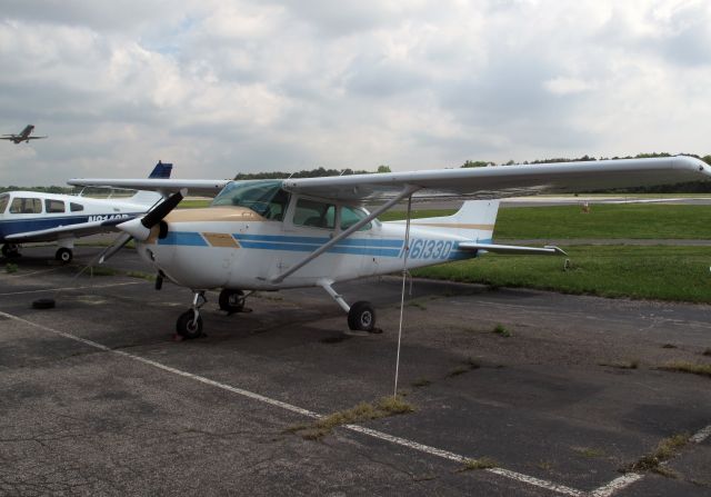 Cessna Skyhawk (N6133D)