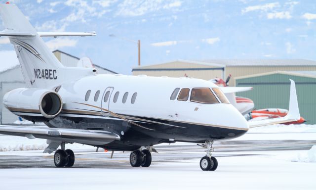 Hawker 800 (N248EC)