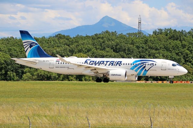 Airbus A220-300 (SU-GFE)