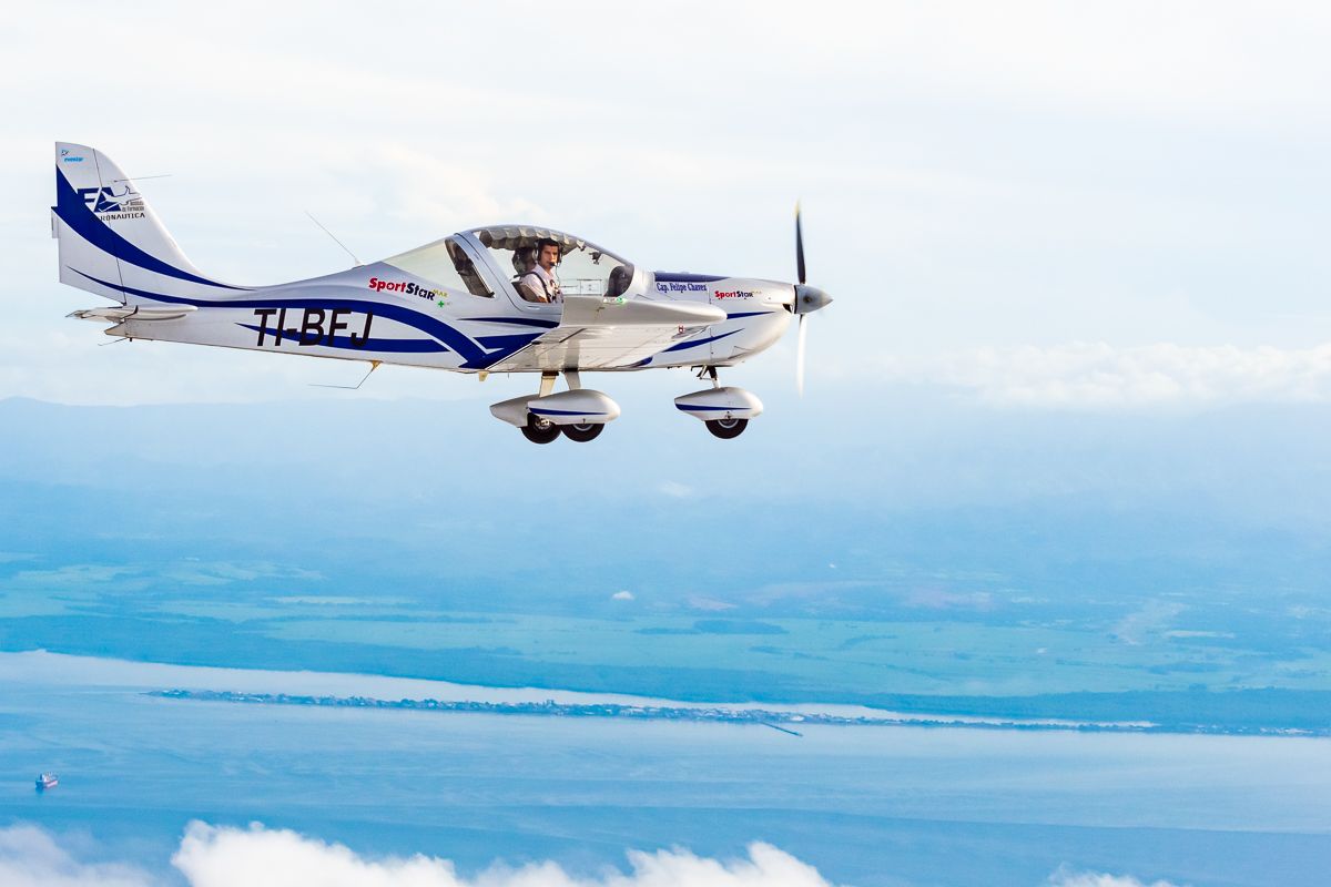 TI-BFJ — - Air to air photo from a cherokee, flying over the Gulf of Nicoya 