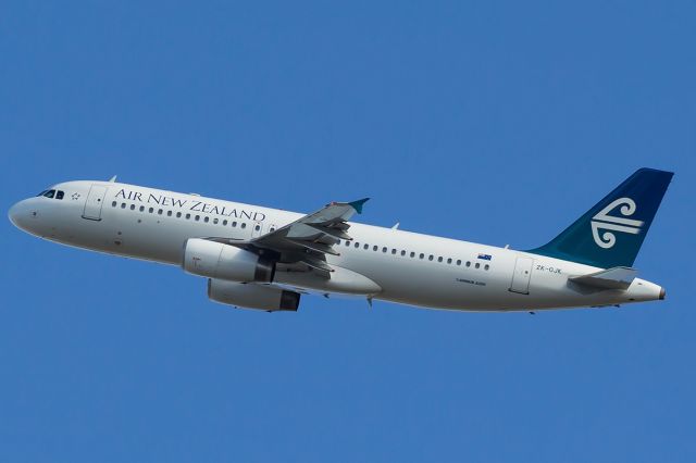 Airbus A320 (ZK-OJK) - Departing Brisbane's Runway 19